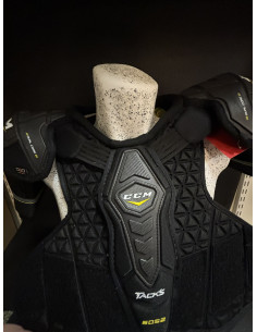 CCM TACKS 6052 AXELSKYDD SR...