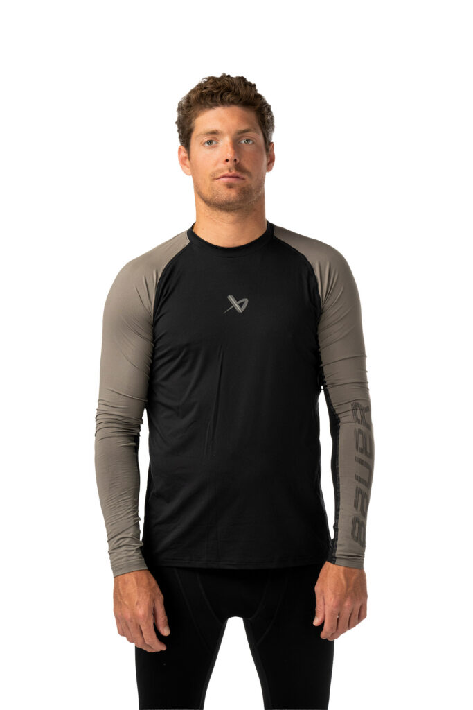 1067258_BTH26_APPAREL_PERFBL_SR_BLK_11730