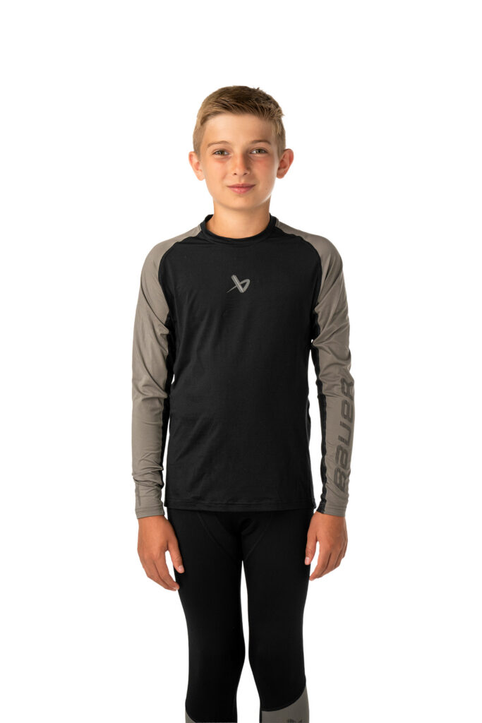 1067266_BTH26_APPAREL_PERFBL_YTH_BLK_12586